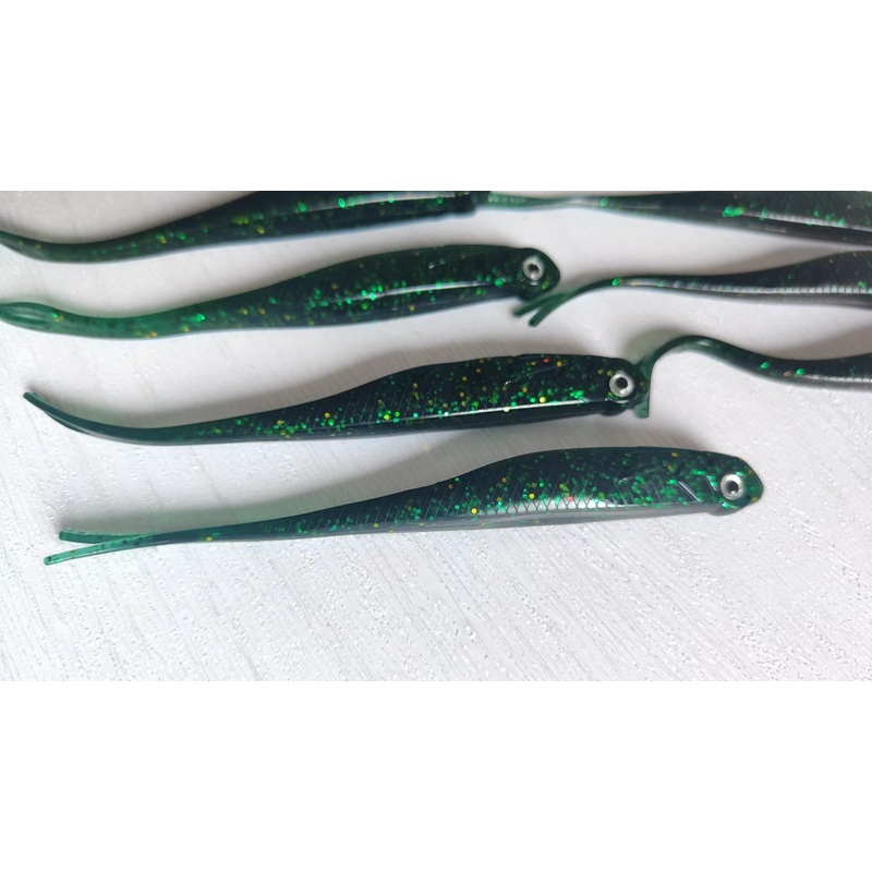 10pcs Shad Soft Lure Fork Tail 8.5g 13cm Green